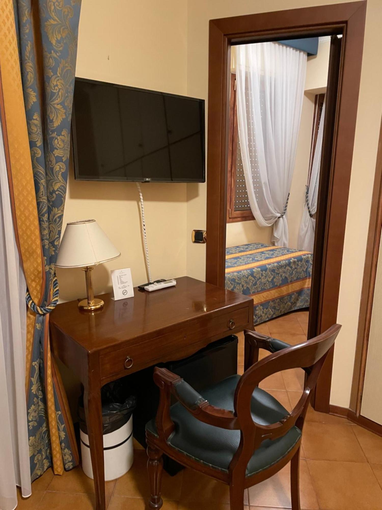Hotel Mondial Rapallo Szoba fotó